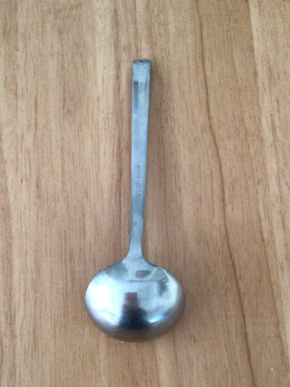 Classic Stainless Steel Soup Ladle - Polished Finish - Picture 4 of 6